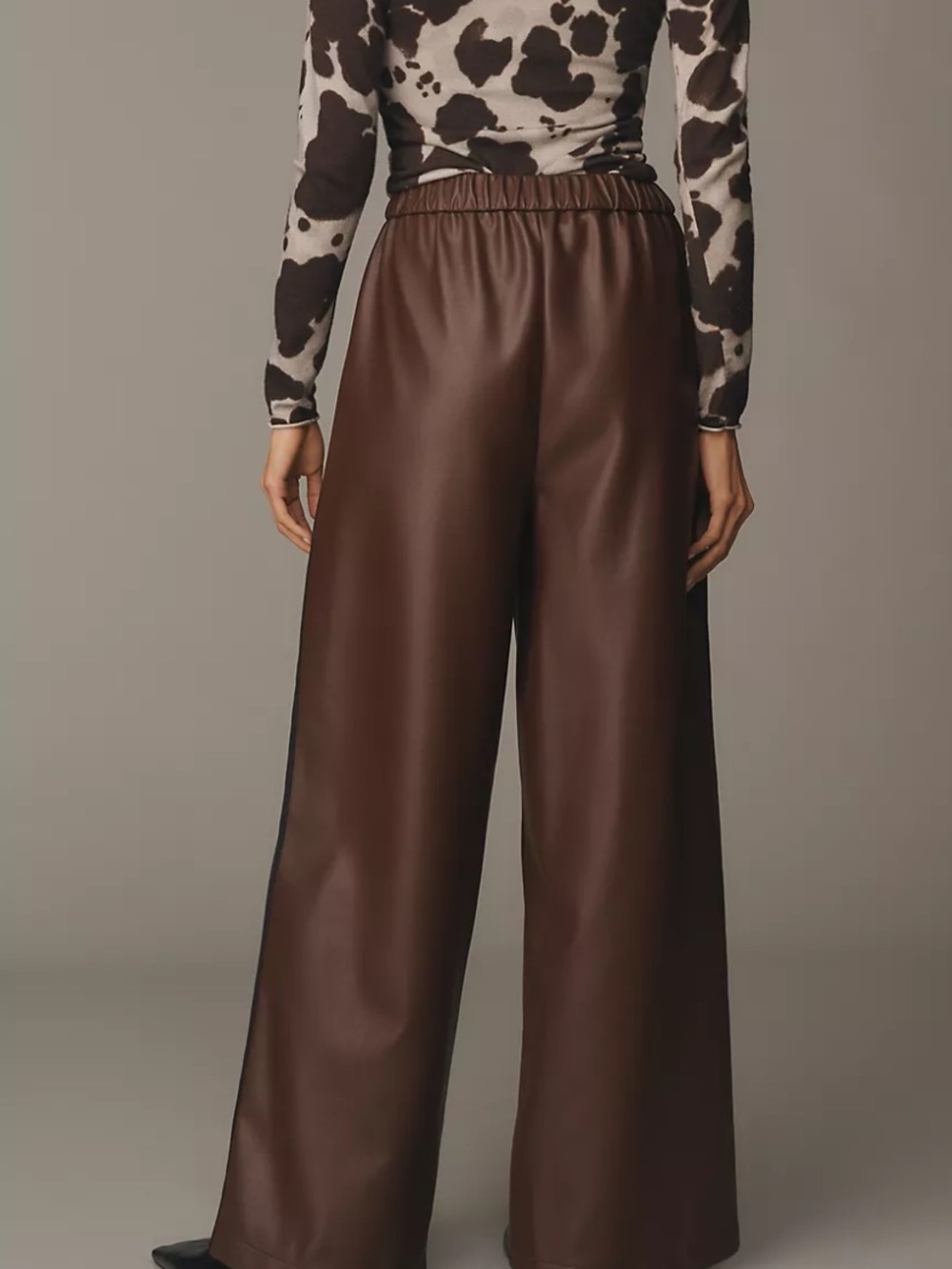 NWT Maeve Faux Leather Pull-On
Track Pants Size M - Picture 2 of 4